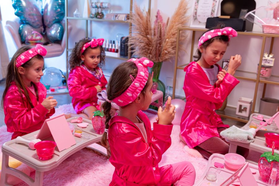 BEAUTY KIDS PARTY